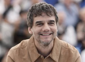 wagner-moura-revela-motivo-de-nao-fazer-novelas-desde-2007:-‘e-muito-tempo’