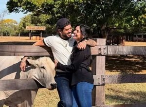 ana-castela-lembra-primeira-vez-com-ze-felipe,-assume-encantamento-desde-que-conheceu-cantor-e-agita-a-web:-‘deu-o-bote-e-virginia-perdeu’