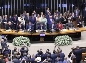 congresso-turbina-emendas-pix-em-r$-73-milhoes-para-acelerar-repasses-diretos-a-um-ano-da-eleicao