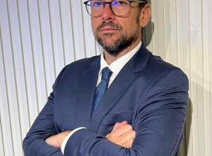 do-copo-ao-colapso:-o-metanol-como-face-lucrativa-e-visivel-da-desordem-social