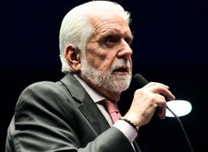 lider-do-governo-defende-a-empresarios-chapa-lula-alckmin-para-2026