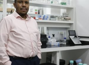 cientistas-brasileiros-sao-premiados-por-pesquisas-sobre-alzheimer