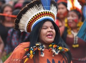 sonia-guajajara-e-internada-em-sao-paulo;-suspeita-e-de-quadro-infeccioso